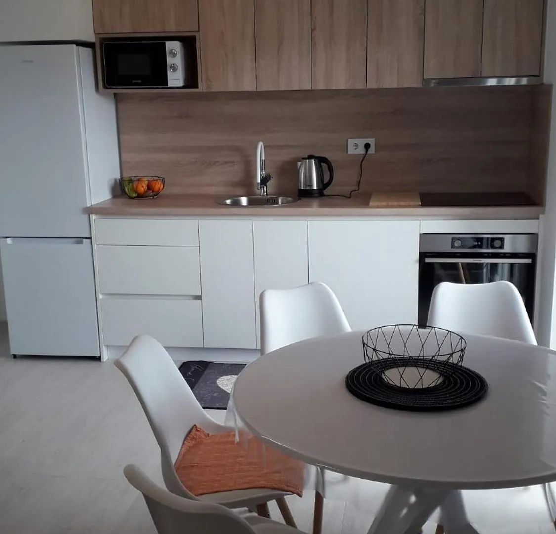 B&L Apartments Vir 0*,  Croacia